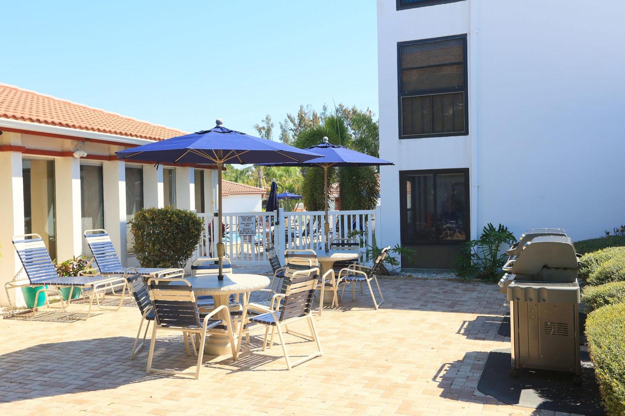 Updated Condo With Pool, Walk To Crescent Beach & Restaurants! 사라소타 외부 사진