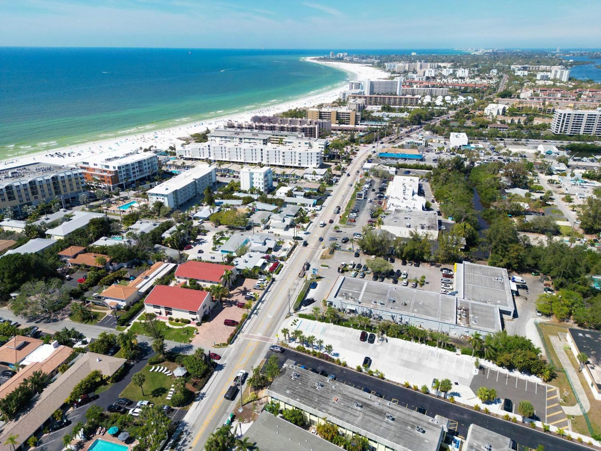 Updated Condo With Pool, Walk To Crescent Beach & Restaurants! 사라소타 외부 사진