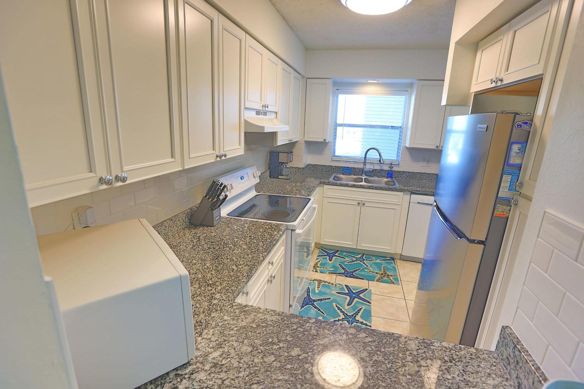 Updated Condo With Pool, Walk To Crescent Beach & Restaurants! 사라소타 외부 사진